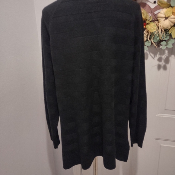 Faded Glory Black Long Sleeve Sweater 1X (16W) - Picture 3 of 13